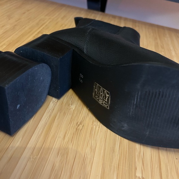 Leather booties - Picture 2 of 2